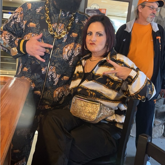 Vintage track suit size Medium SOLARE SPORTA Lion vs Tiger white black and gold - Picture 16 of 16